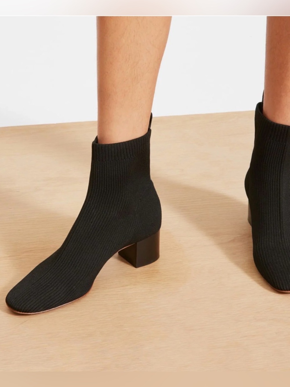Joie Neely Ribbed Stretch Knit Ankle Boot in Black Women’s Size 8 LIKE NEW